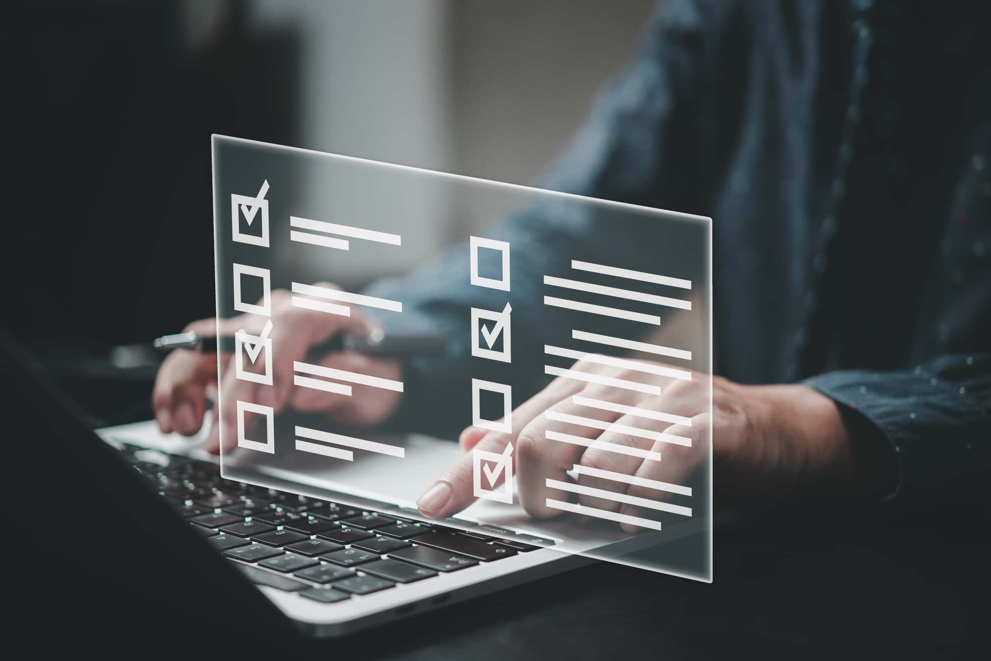 一部にチェックが入っているチェックリスト