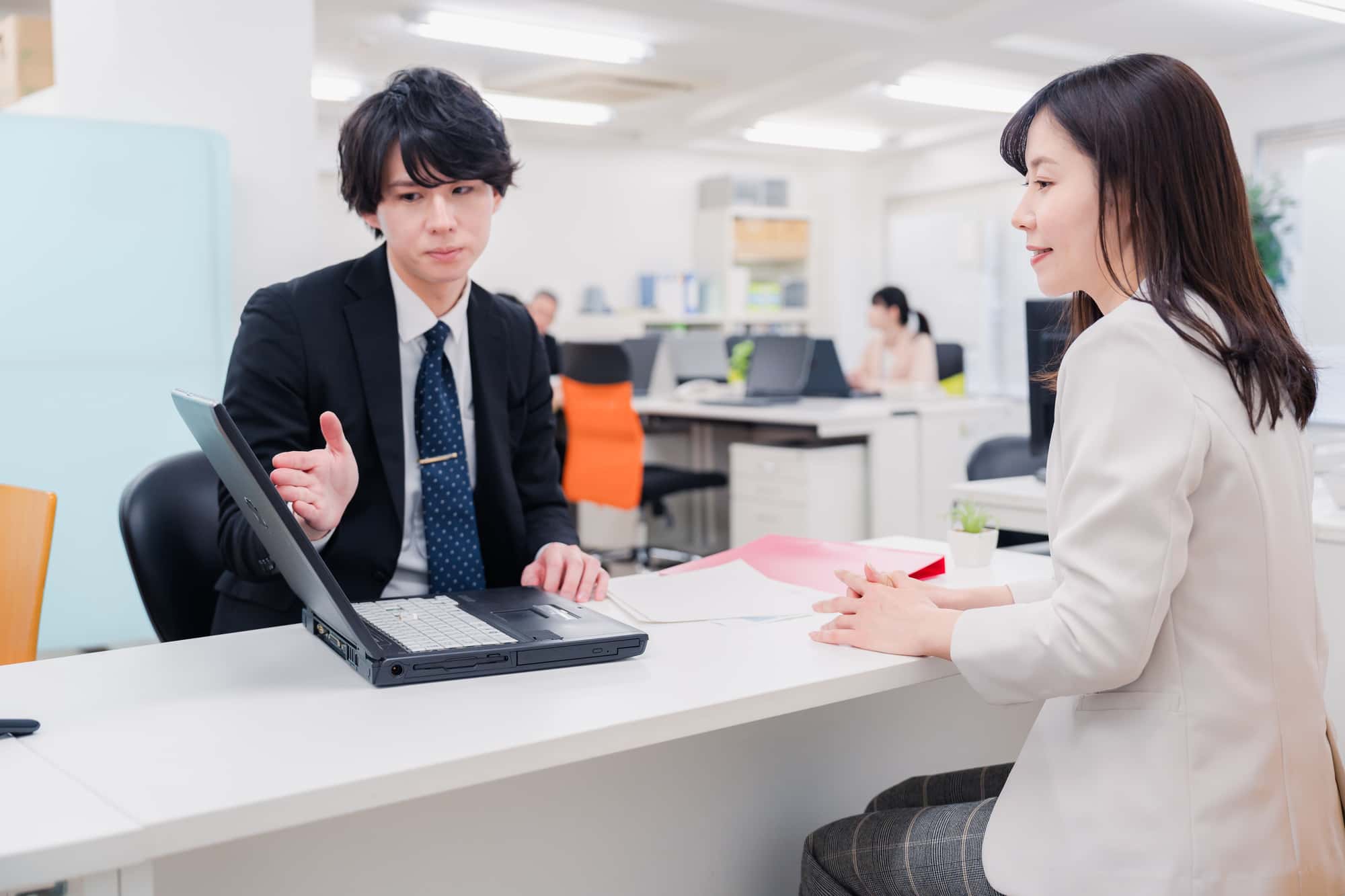 公共施設にキャッシュレス決済を導入するには？ステップと注意点を紹介