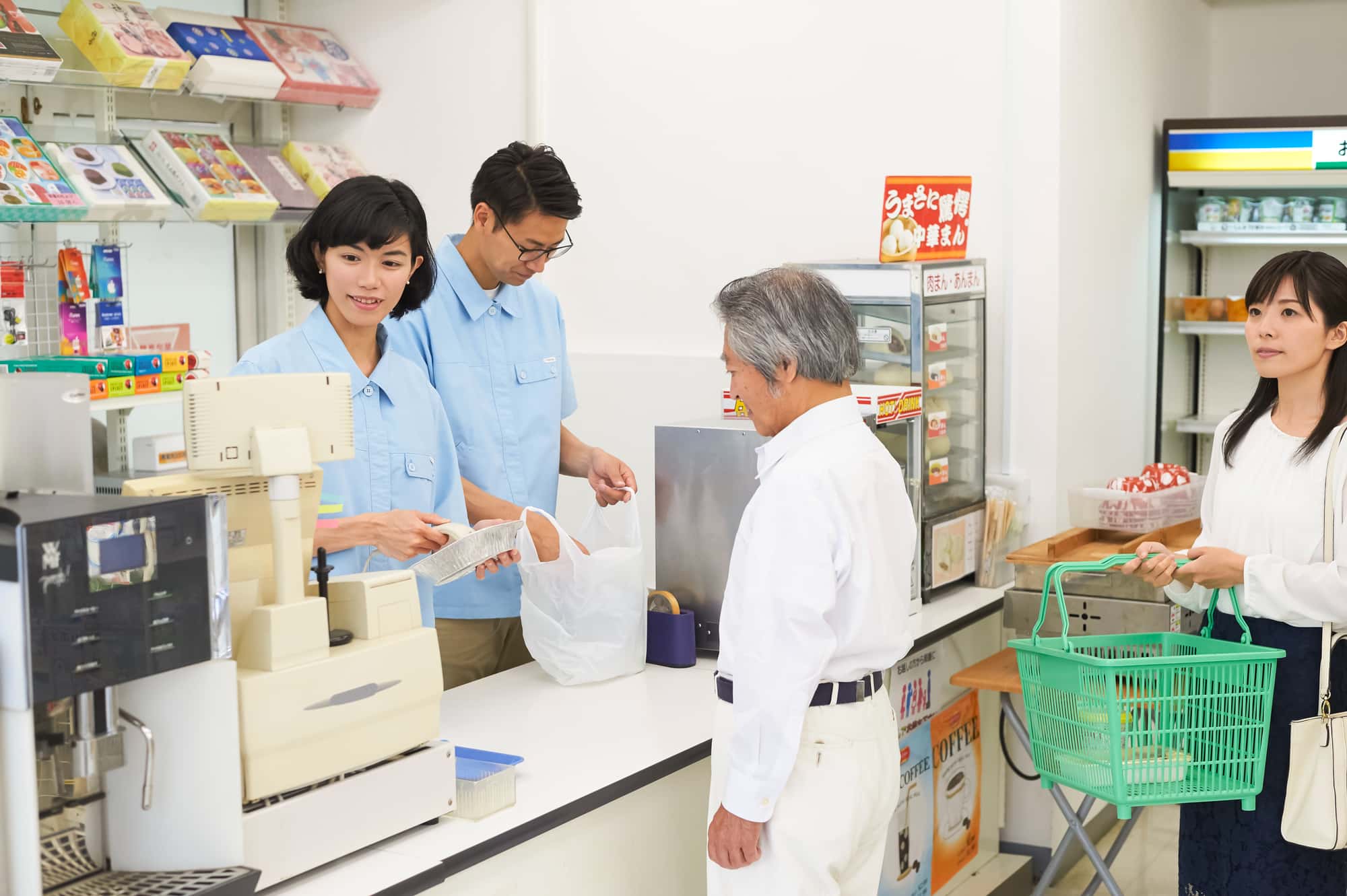 コンビニ店内の様子