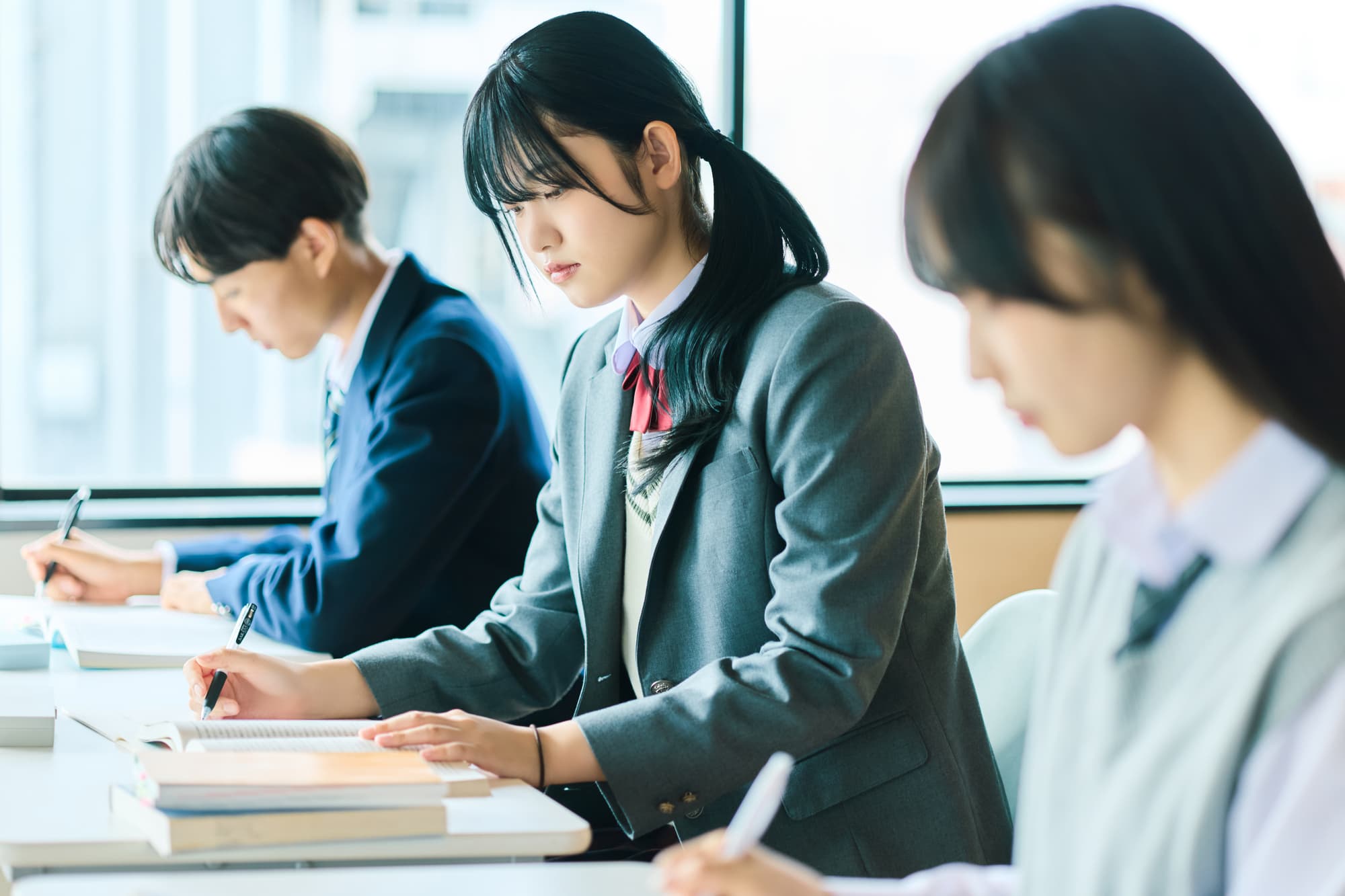 学習塾にキャッシュレス決済を導入するには？メリットとおすすめサービス